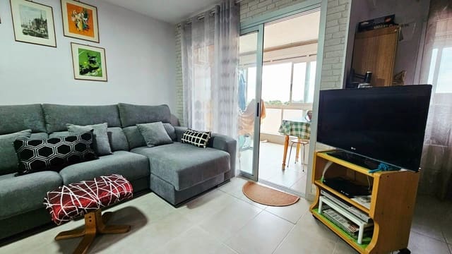 Apartamento de 2 habitaciones en Playa de los Náufragos, Torrevieja en venta con piscina - 169.000 € (Ref: 9666647)