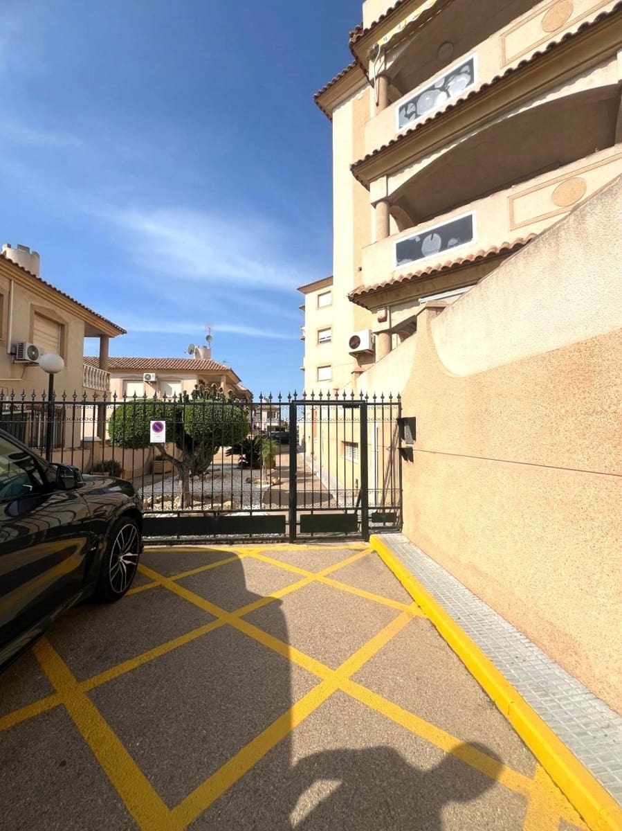 2 quarto Apartamento para venda em La Zenia com piscina - 195 000 € (Ref: 9666652)