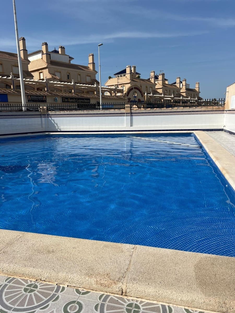 2 quarto Apartamento para venda em La Zenia com piscina - 195 000 € (Ref: 9666652)