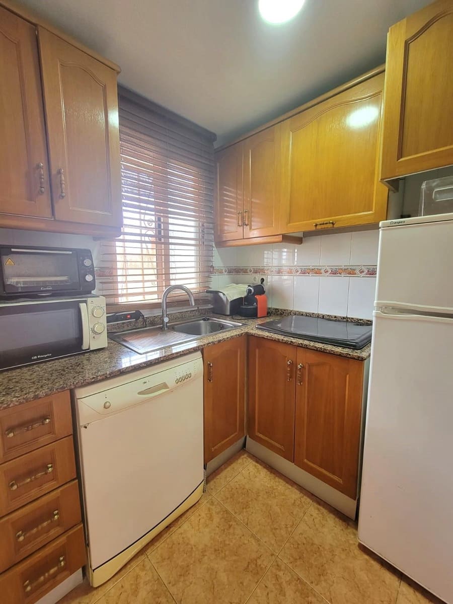 2 soveværelse Lejlighed til salg i Torrevieja med swimmingpool - € 127.260 (Ref: 9666660)