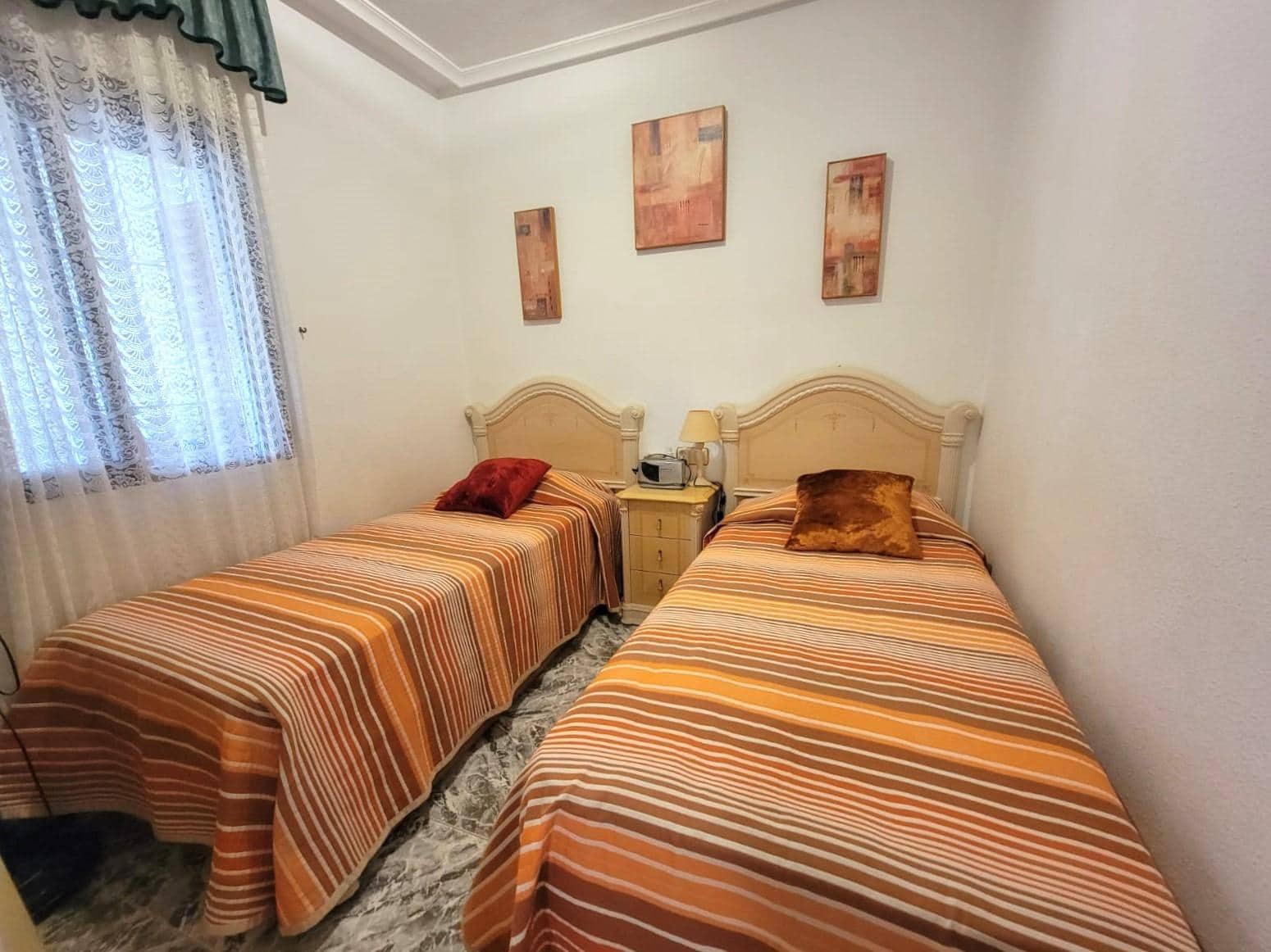 2 makuuhuone Bungalow myytävänä paikassa Torrevieja mukana uima-altaan - 169 000 € (Ref: 9666663)