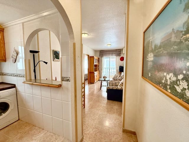 2 chambre Appartement à vendre à Centro, Torrevieja avec piscine - 119 900 € (Ref: 9682525)
