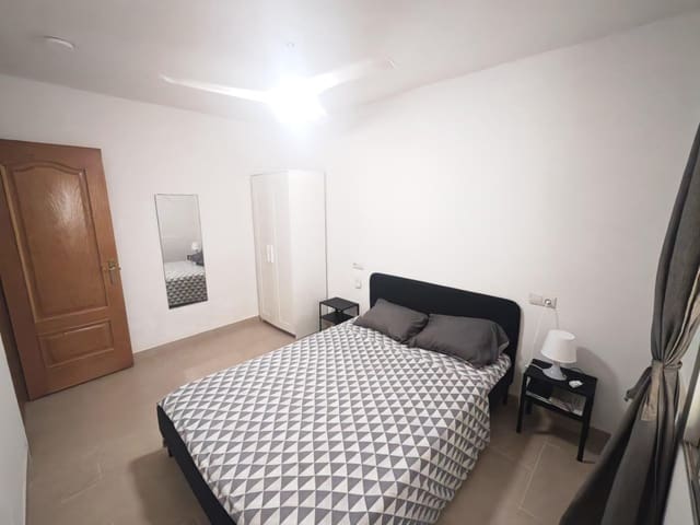 2 makuuhuone Bungalow myytävänä paikassa Playa del Cura, Torrevieja - 129 900 € (Ref: 9682534)