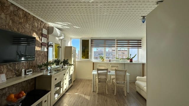 1 soverom Leilighet til salgs i Centro, Torrevieja med svømmebasseng - € 110 000 (Ref: 9682535)