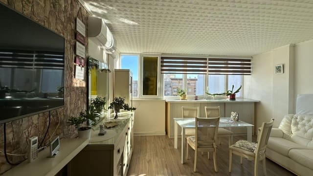 1 makuuhuone Huoneisto myytävänä paikassa Centro, Torrevieja mukana uima-altaan - 110 000 € (Ref: 9682535)