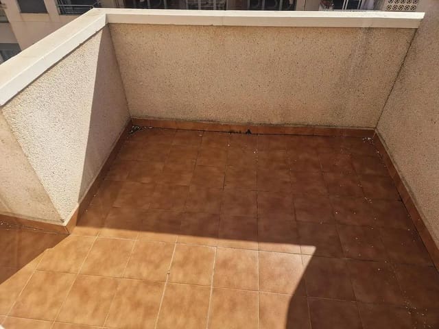 2 sovrum Takvåning till salu i Centro, Torrevieja med pool - 124 000 € (Ref: 9682537)