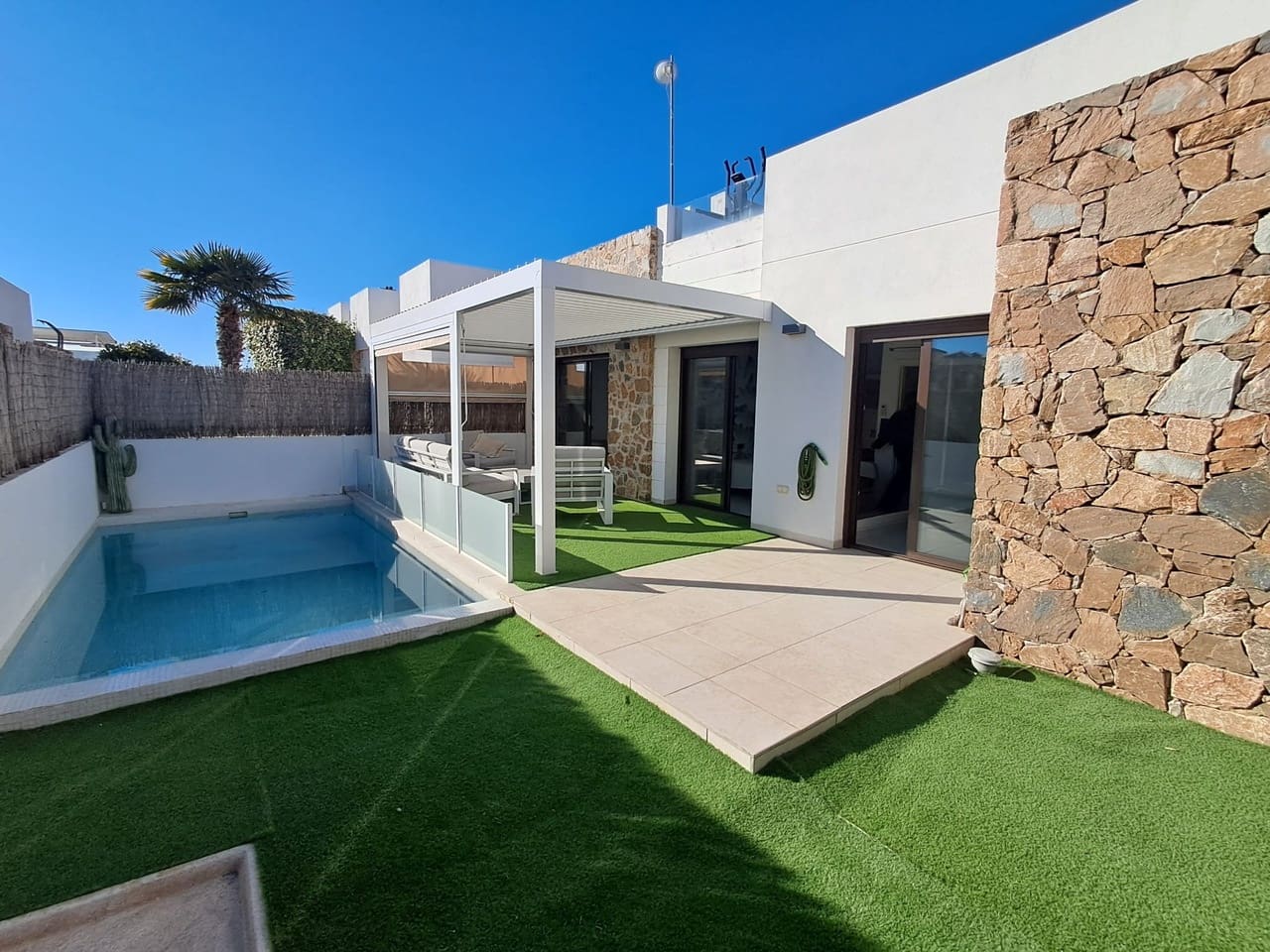 3 bedroom Villa for sale in Cabo Roig - € 360,000 (Ref: 9682538)