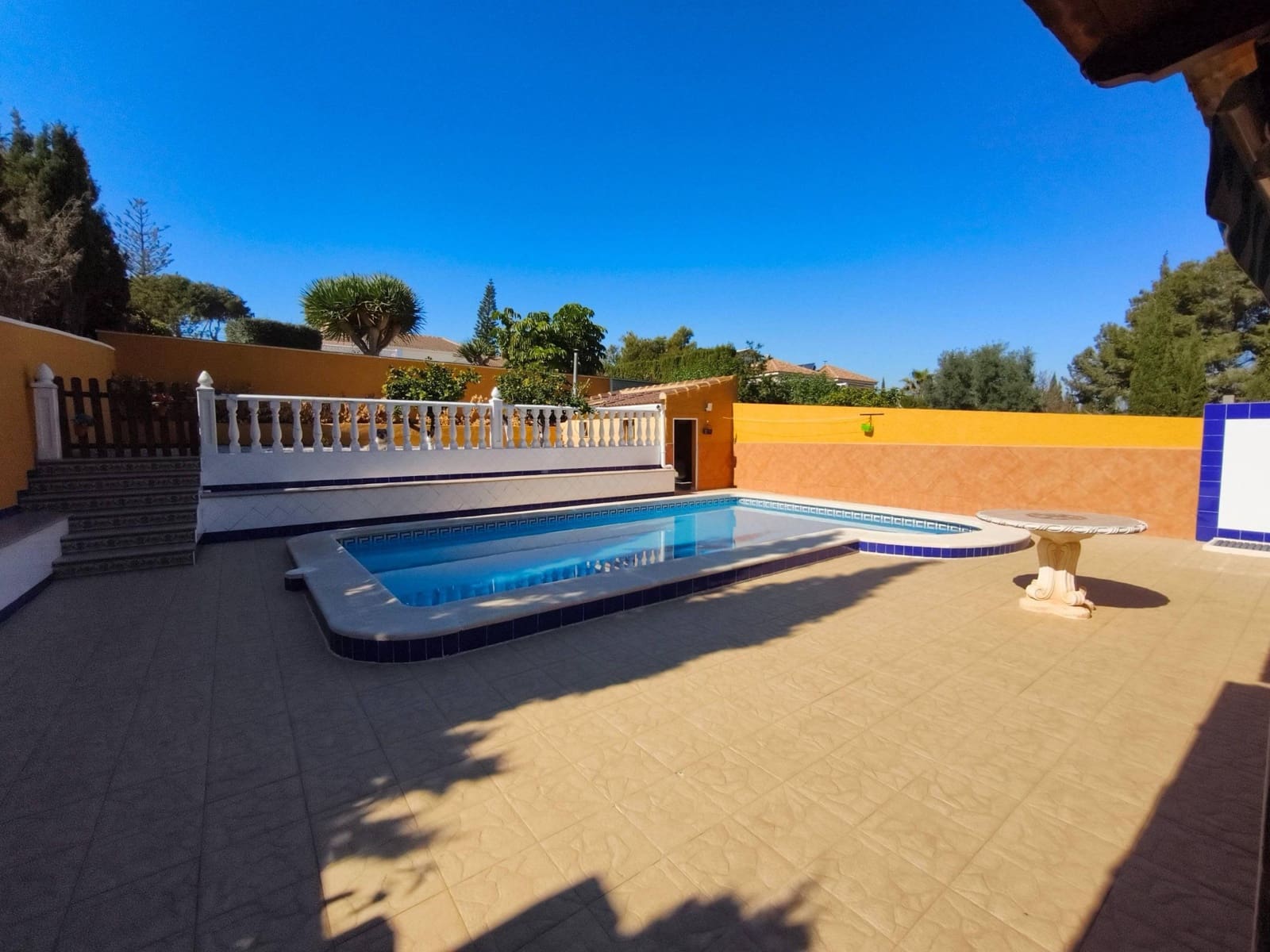 2 bedroom Villa for sale in La Siesta with pool - € 450,000 (Ref: 9682539)