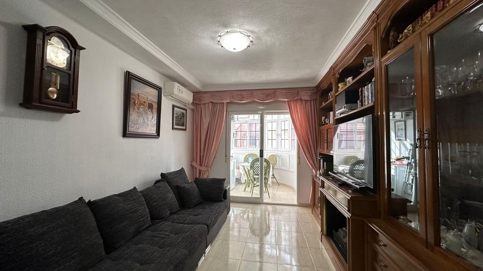 2 slaapkamer Appartement te koop in Torrevieja - € 149.900 (Ref: 9682540)