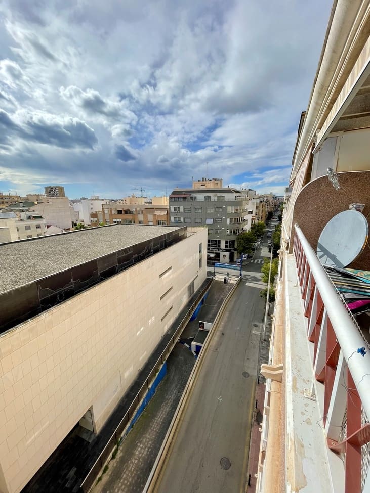 3 sovrum Takvåning till salu i Torrevieja - 194 000 € (Ref: 9682548)