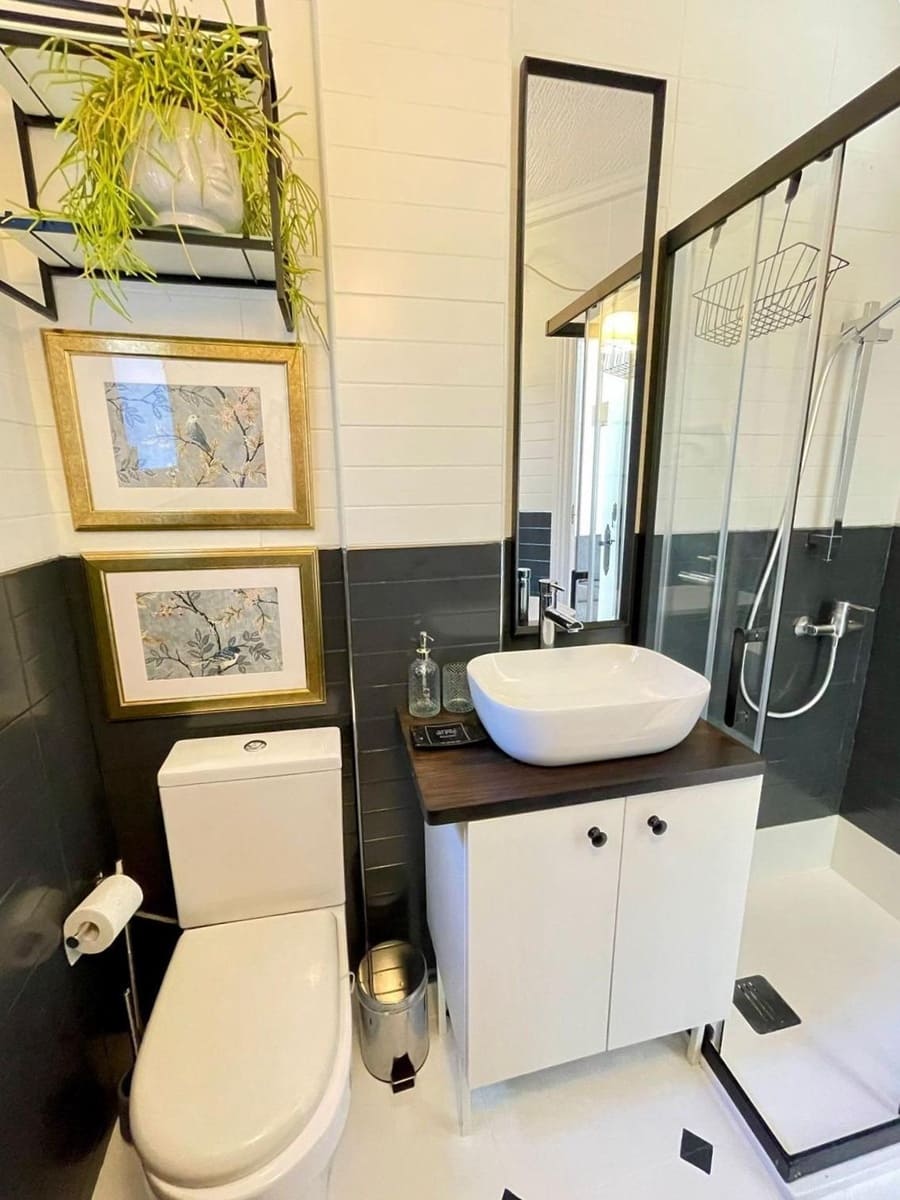 2 bedroom Penthouse for sale in Torrevieja with pool - € 132,000 (Ref: 9682551)