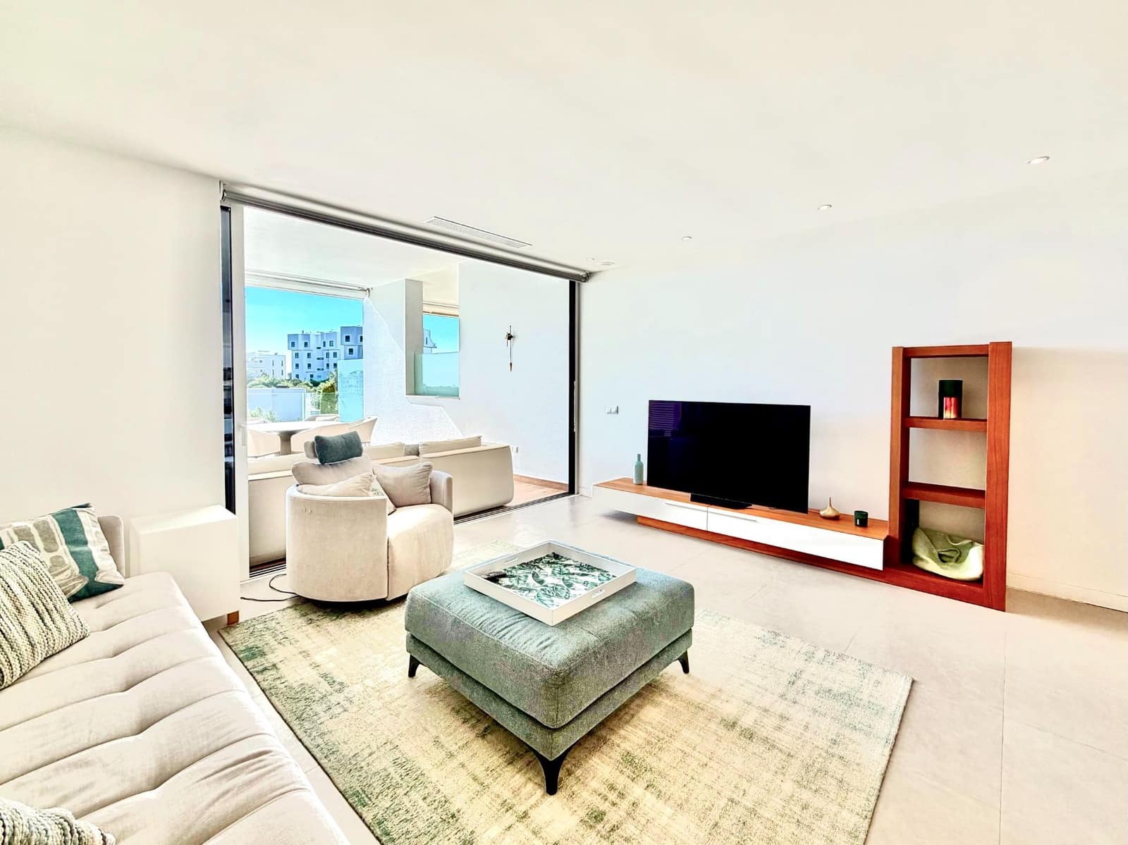 2 bedroom Apartment for sale in Las Colinas Golf with pool - € 415,000 (Ref: 9682556)