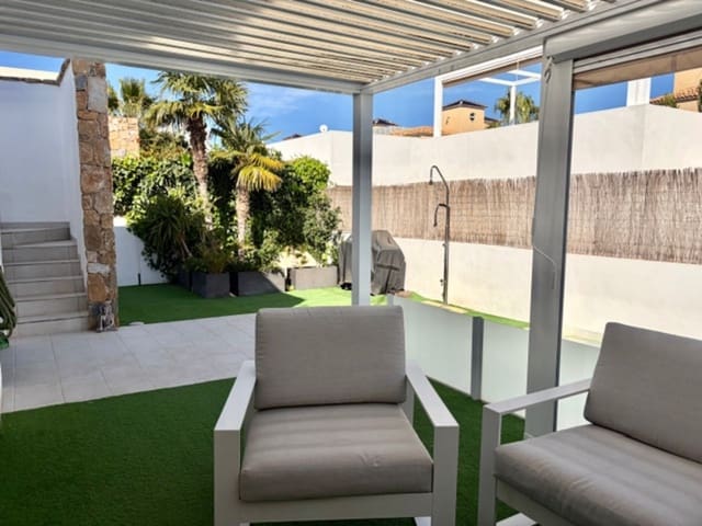 3 camera da letto Villa in vendita in Lomas de Cabo Roig - Los Dolses, Orihuela - 359.000 € (Rif: 9682557)
