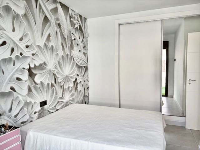 3 sovrum Villa till salu i Lomas de Cabo Roig - Los Dolses, Orihuela - 359 000 € (Ref: 9682557)