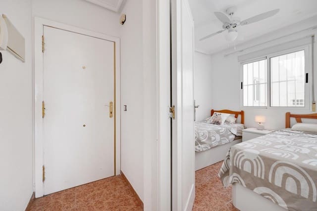 2 quarto Penthouse para venda em Centro, Torrevieja com piscina - 159 969 € (Ref: 9682572)