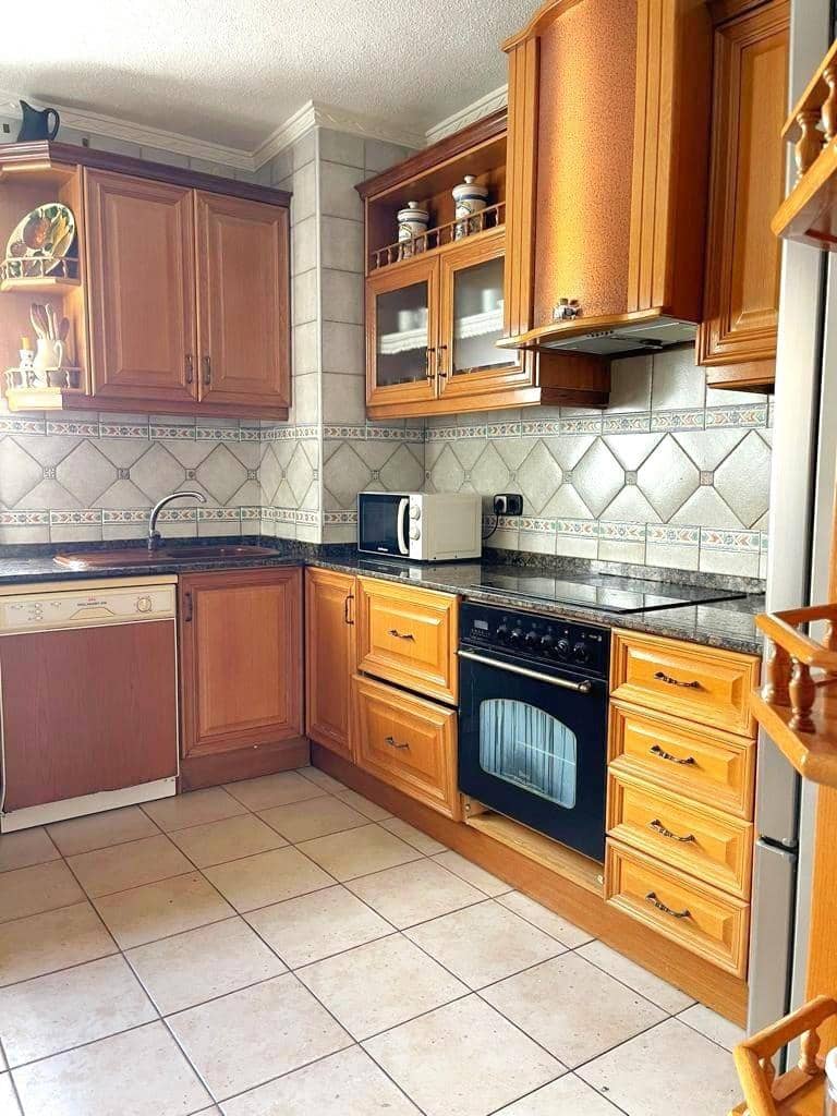 Apartamento de 4 habitaciones en Torrevieja en venta - 475.000 € (Ref: 9682574)