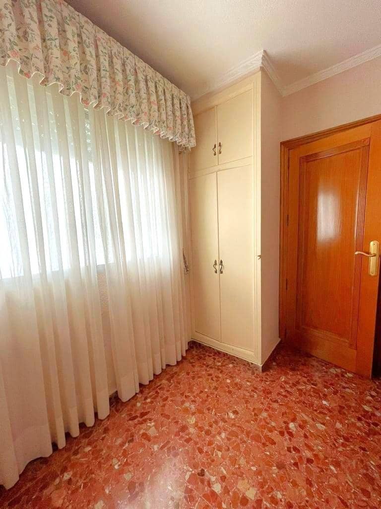 Apartamento de 4 habitaciones en Torrevieja en venta - 475.000 € (Ref: 9682574)