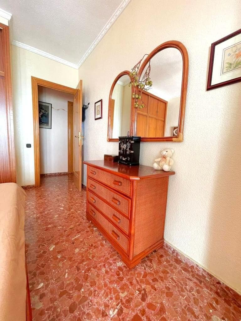 4 bedroom Apartment for sale in Torrevieja - € 475,000 (Ref: 9682574)