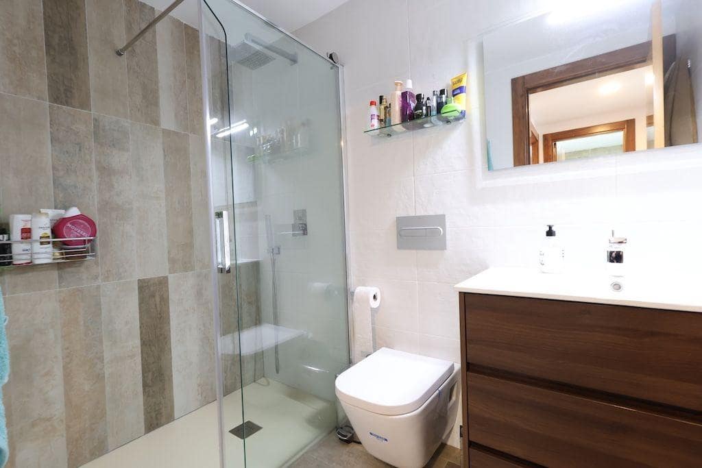 Apartamento de 4 habitaciones en Cabo Roig en venta - 330.000 € (Ref: 9682585)