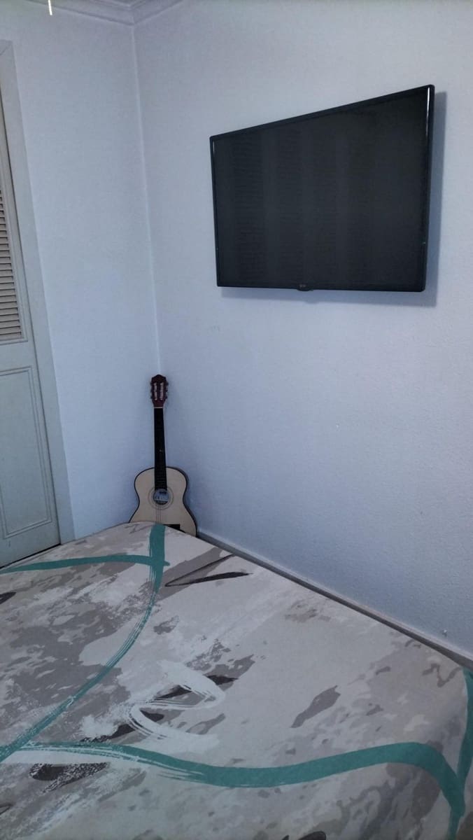 2 bedroom Apartment for sale in Torrevieja with pool - € 130,000 (Ref: 9682592)