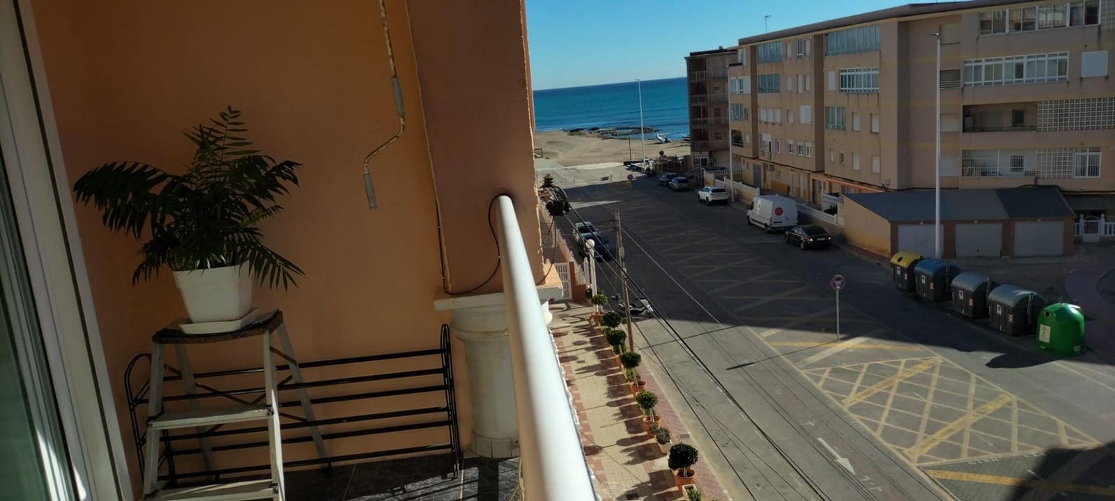 2 bedroom Apartment for sale in Torrevieja with pool - € 130,000 (Ref: 9682592)