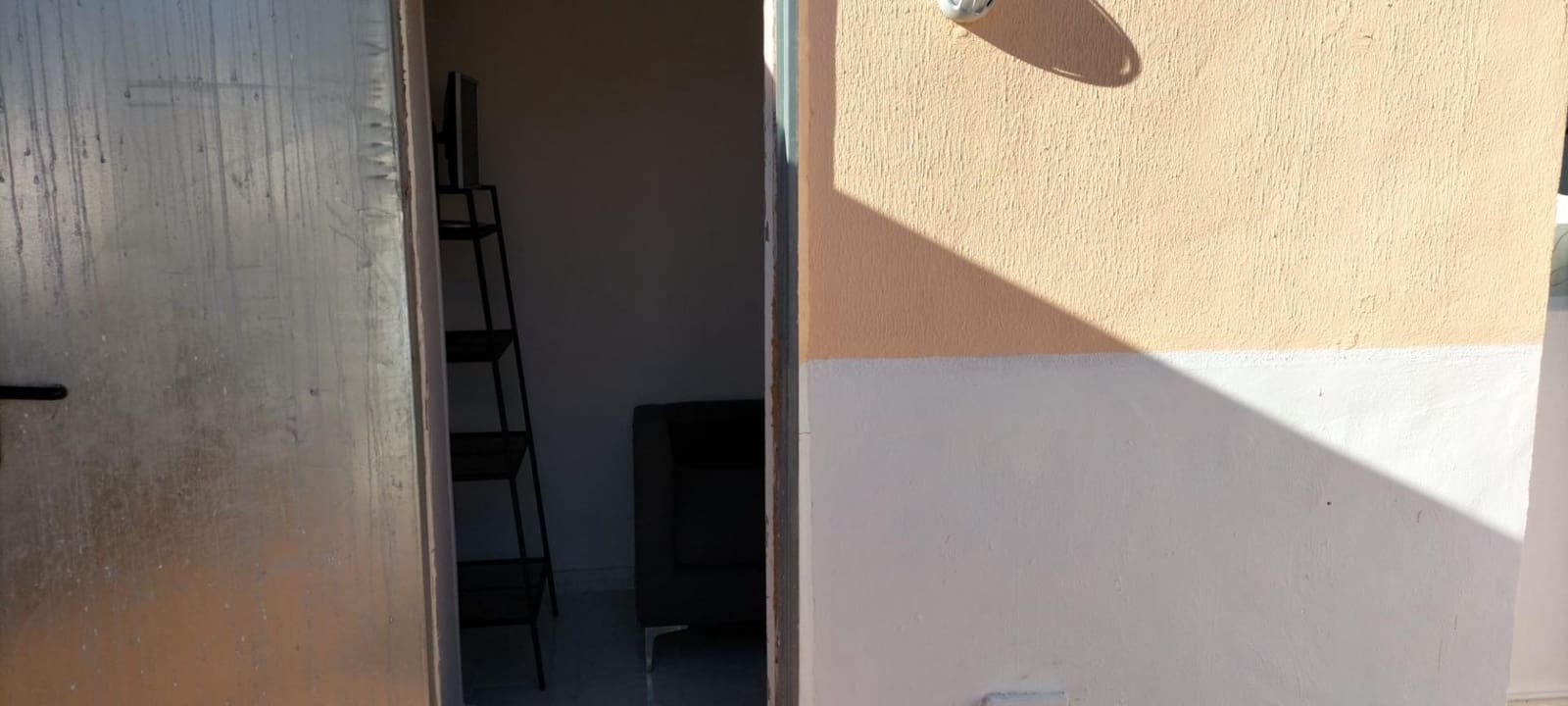 2 bedroom Apartment for sale in Torrevieja with pool - € 130,000 (Ref: 9682592)