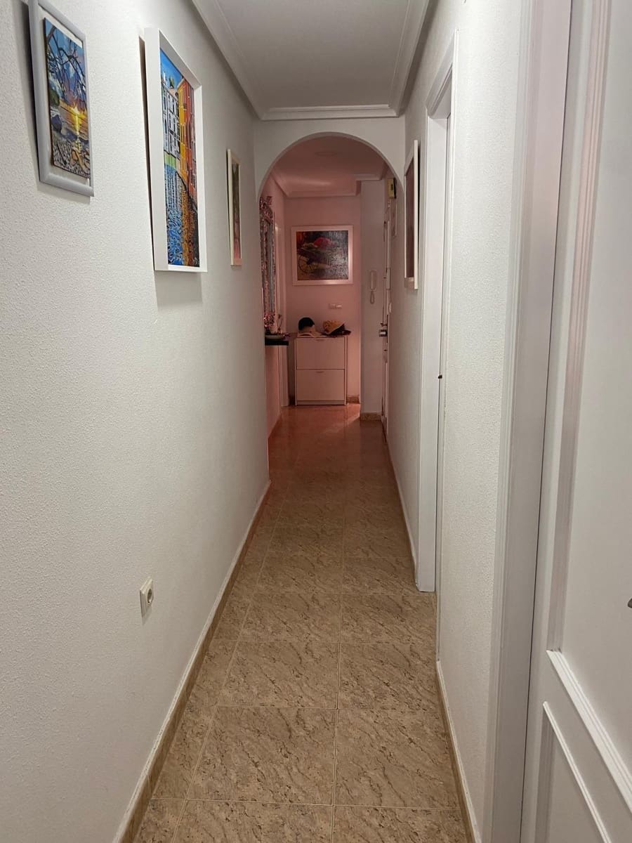 Ático de 3 habitaciones en Torrevieja en venta - 195.000 € (Ref: 9682597)