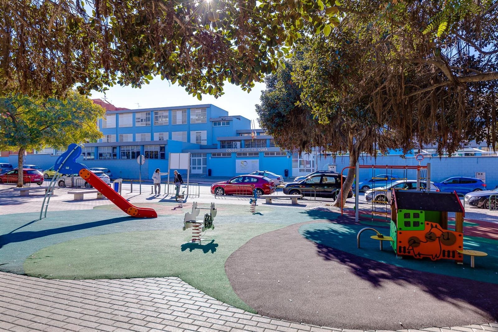 Apartamento de 2 habitaciones en Torrevieja en venta con piscina - 129.900 € (Ref: 9682598)