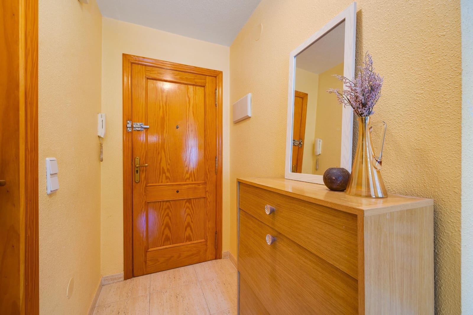 1 Zimmer Apartment zu verkaufen in Torrevieja mit Pool - 137.500 € (Ref: 9682604)