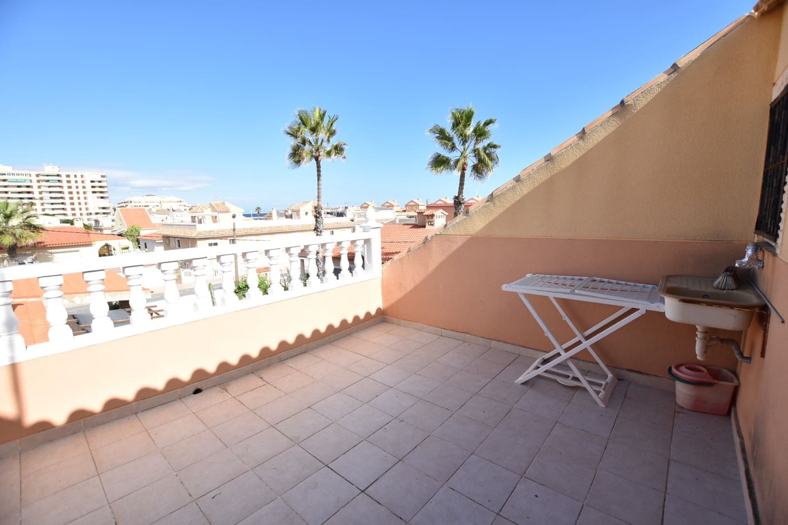 3 bedroom Townhouse for sale in Torrevieja with garage - € 189,000 (Ref: 9682605)