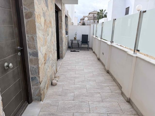 3 slaapkamer Halfvrijstaande villa te koop in Lomas de Cabo Roig - Los Dolses, Orihuela - € 299.000 (Ref: 9682614)