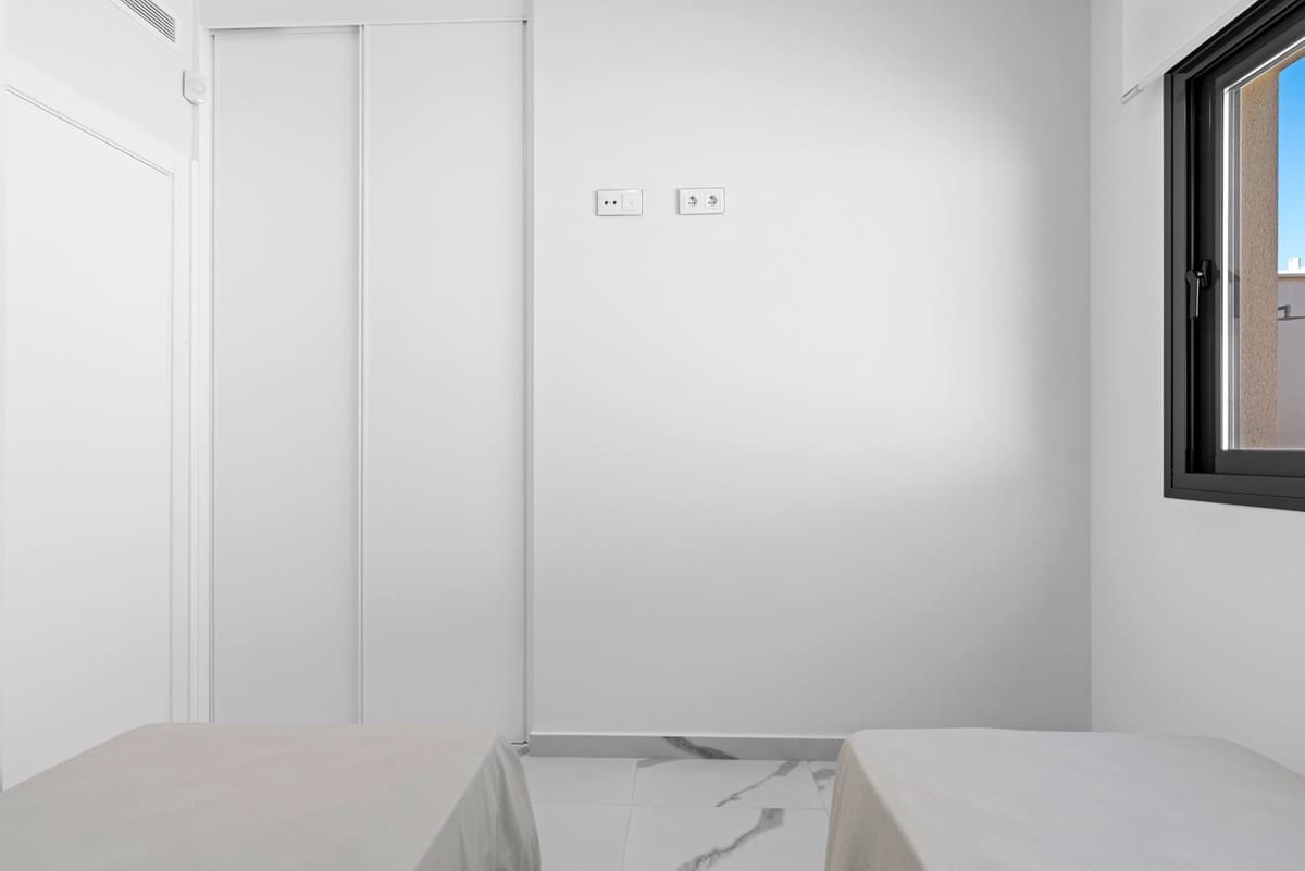 2 sypialnia Bungalow na sprzedaż w San Miguel de Salinas z basenem - 375 000 € (Ref: 9686599)