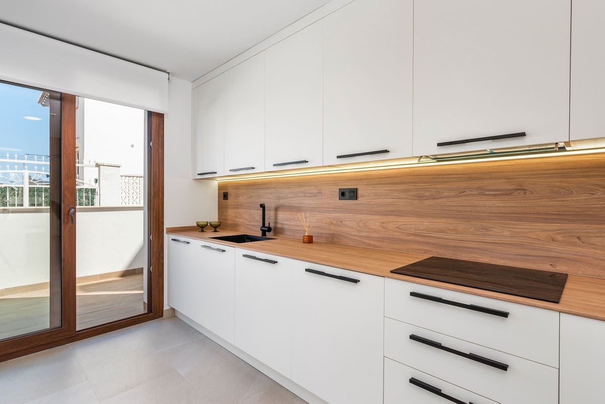 2 soveværelse Lejlighed til salg i Los Balcones med swimmingpool garage - € 285.000 (Ref: 9686606)