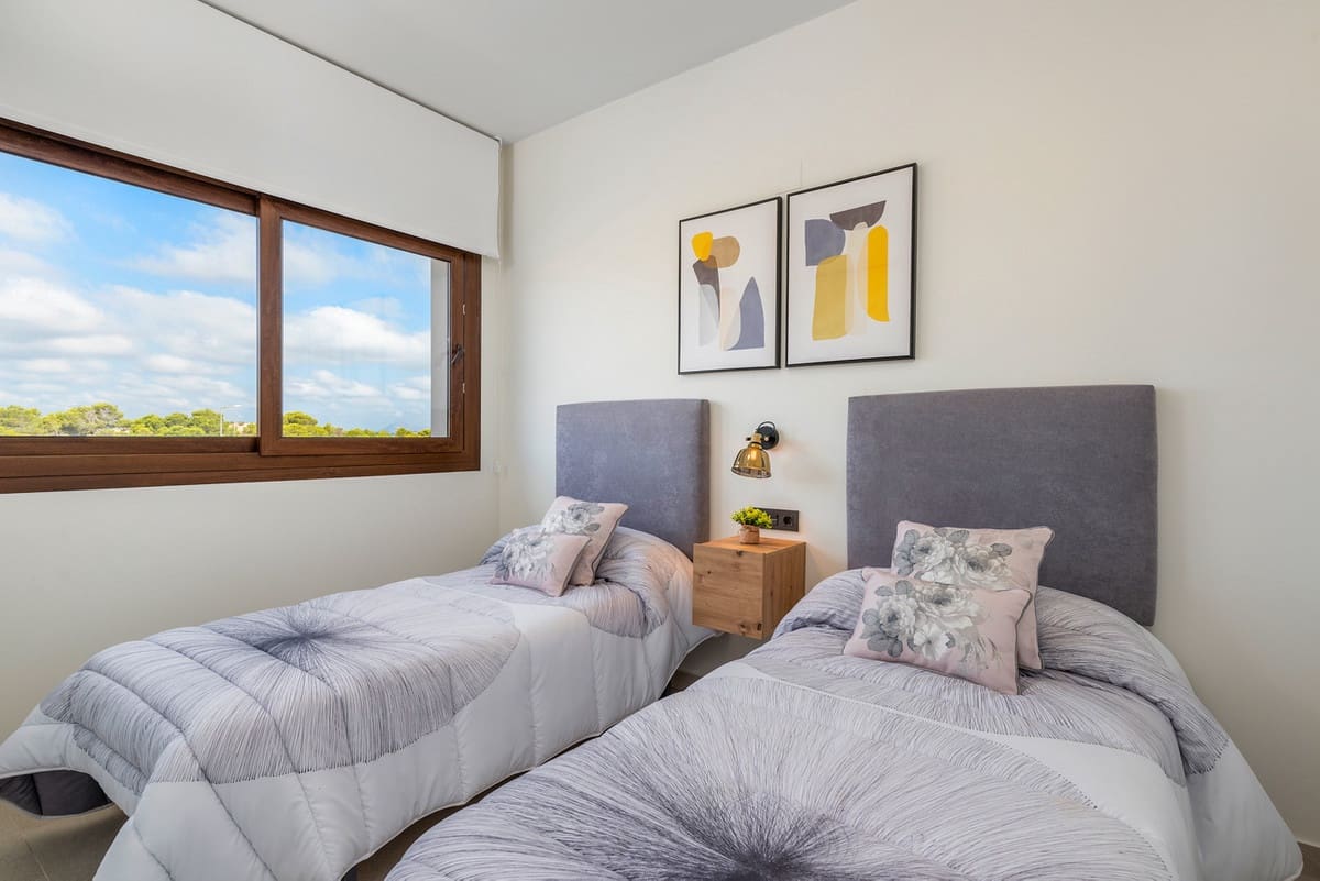 2 soveværelse Lejlighed til salg i Los Balcones med swimmingpool garage - € 285.000 (Ref: 9686606)