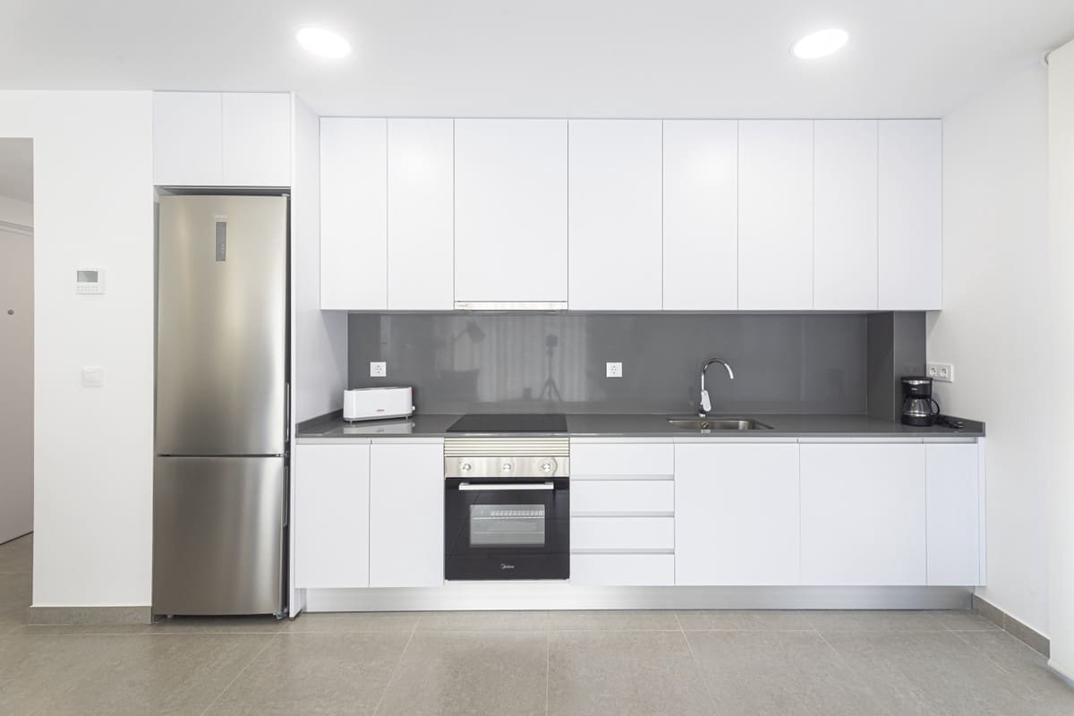 2 sypialnia Apartament na sprzedaż w La Manga del Mar Menor z basenem garażem - 220 600 € (Ref: 9686612)