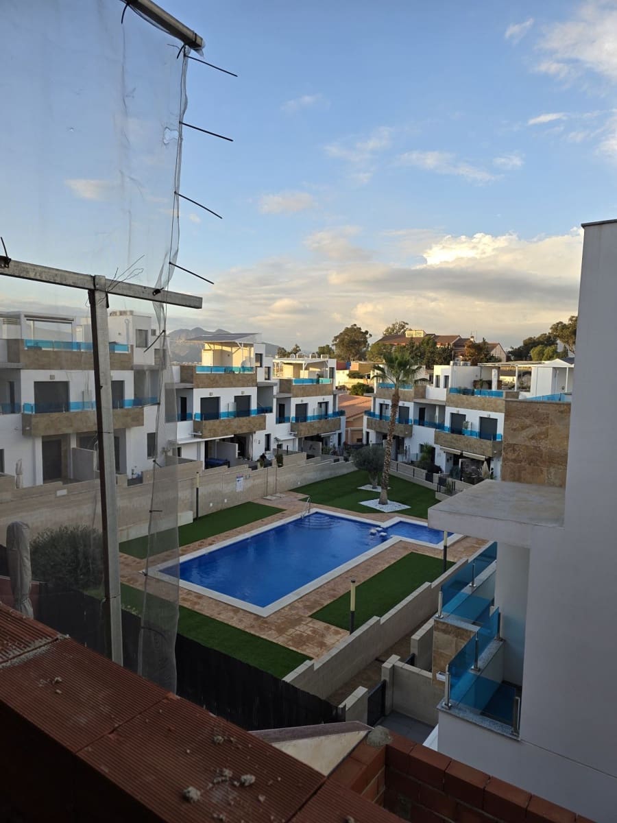 3 quarto Moradia em Banda para venda em Bigastro com piscina garagem - 250 000 € (Ref: 9686622)