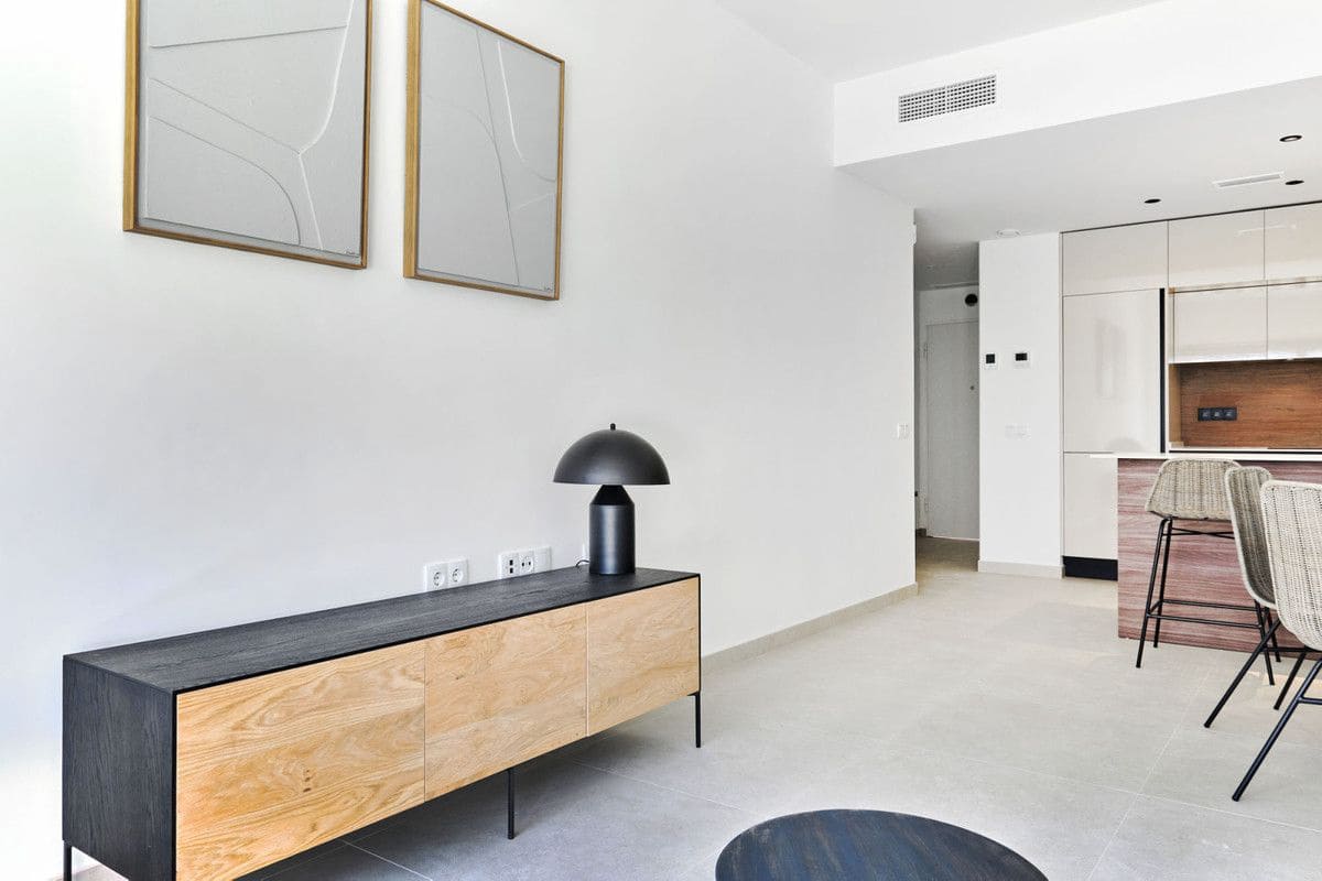 2 Zimmer Apartment zu verkaufen in La Veleta mit Pool Garage - 380.000 € (Ref: 9686629)