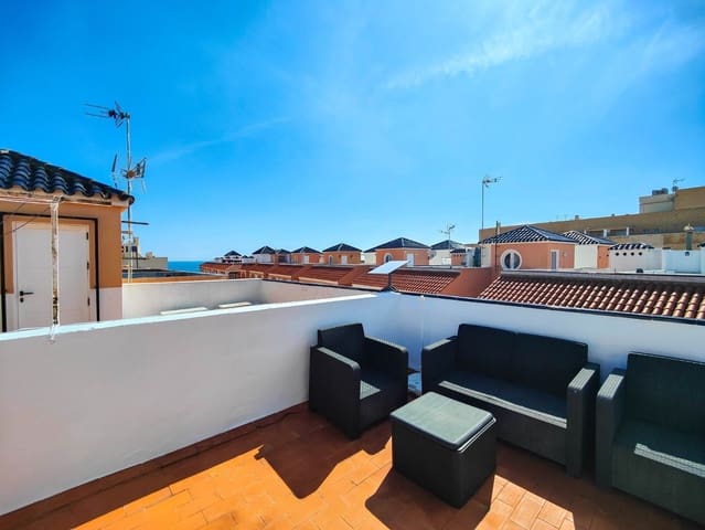 2 bedroom Penthouse for sale in Torrevieja - € 215,000 (Ref: 9690724)