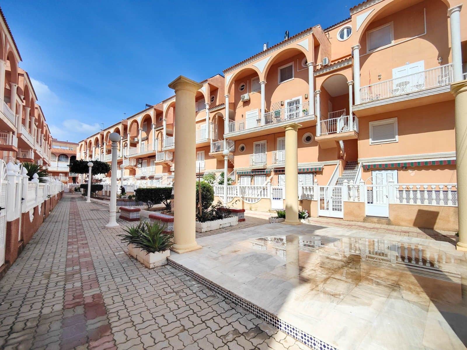 2 sovrum Takvåning till salu i Torrevieja - 215 000 € (Ref: 9690724)