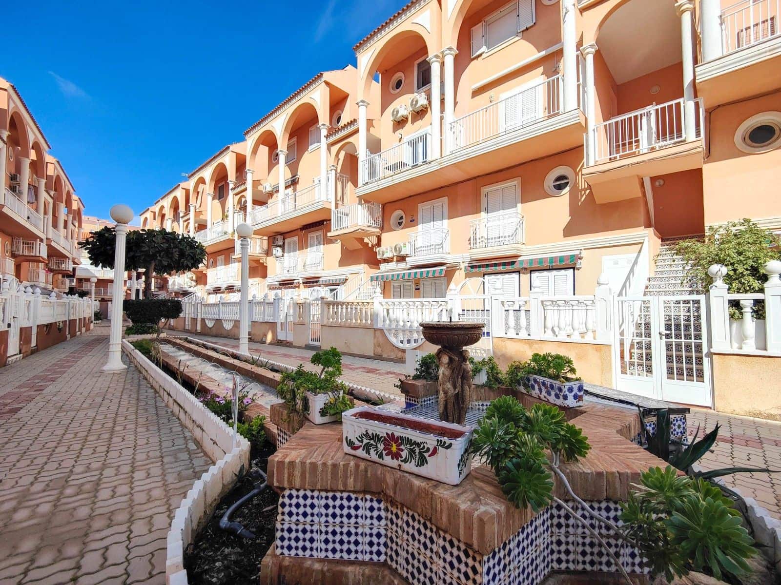 2 sovrum Takvåning till salu i Torrevieja - 215 000 € (Ref: 9690724)