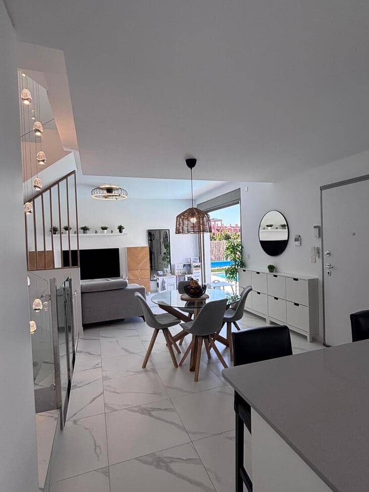 5 Zimmer Villa zu verkaufen in Filipinas mit Pool - 595.000 € (Ref: 9690726)