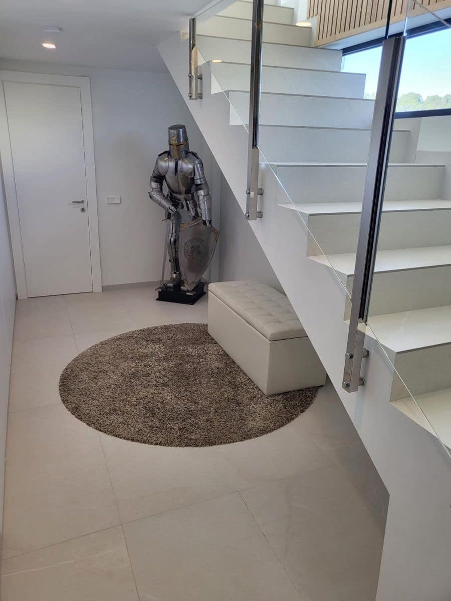5 Zimmer Villa zu verkaufen in Las Colinas Golf mit Pool Garage - 1.450.000 € (Ref: 9690728)
