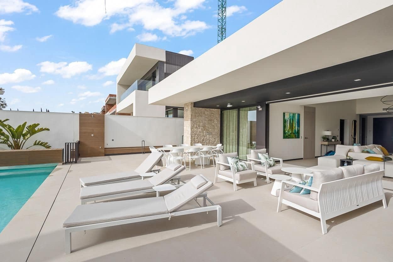5 soverom Villa til salgs i Algorfa med svømmebasseng - € 1 750 000 (Ref: 9690737)