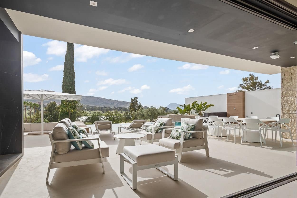 5 soverom Villa til salgs i Algorfa med svømmebasseng - € 1 750 000 (Ref: 9690737)
