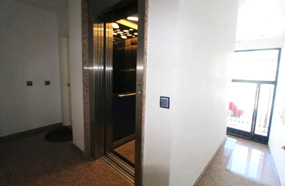 2 makuuhuone Huoneisto myytävänä paikassa Torrevieja - 139 900 € (Ref: 9690745)