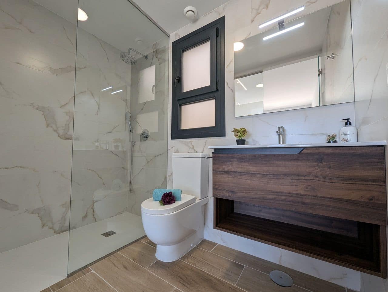 2 chambre Penthouse à vendre à Filipinas - 299 000 € (Ref: 9690753)