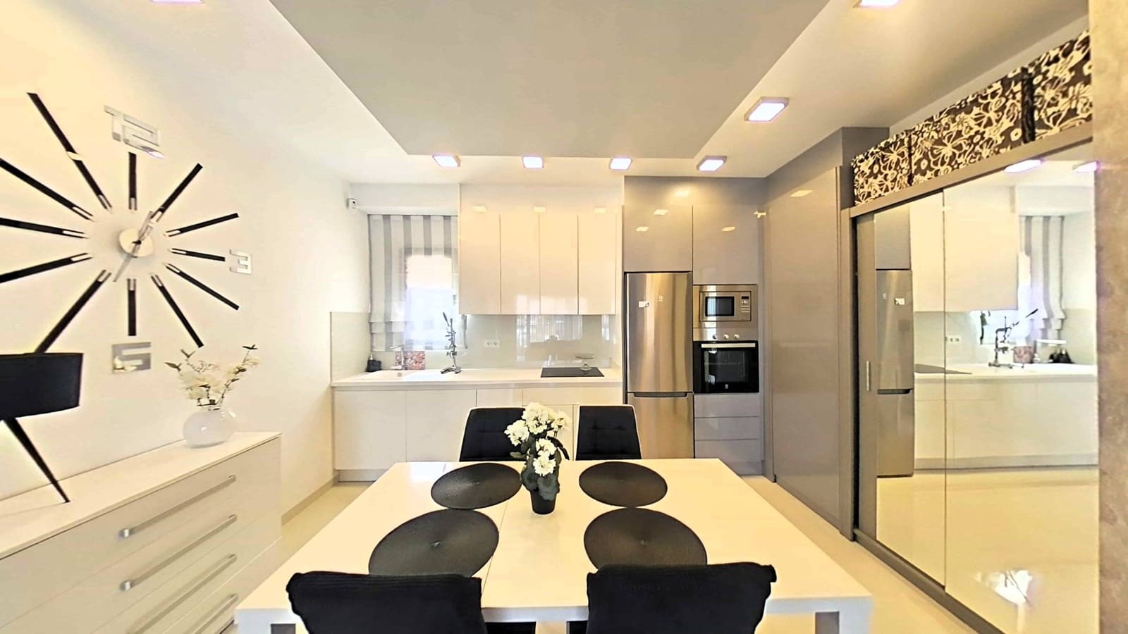 2 soverom Leilighet til salgs i Torre de la Horadada med svømmebasseng - € 315 000 (Ref: 9690767)