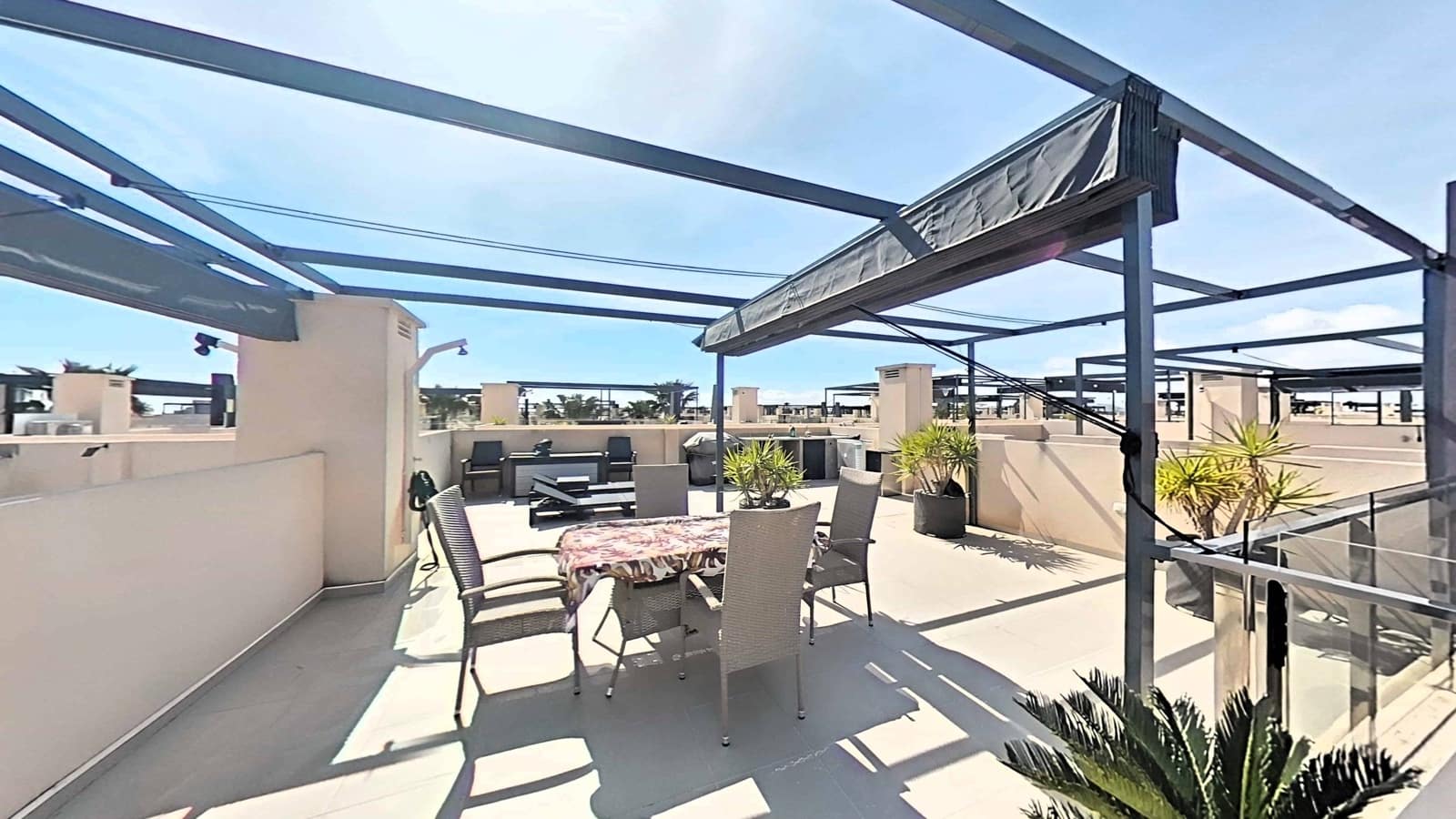 2 soverom Leilighet til salgs i Torre de la Horadada med svømmebasseng - € 315 000 (Ref: 9690767)