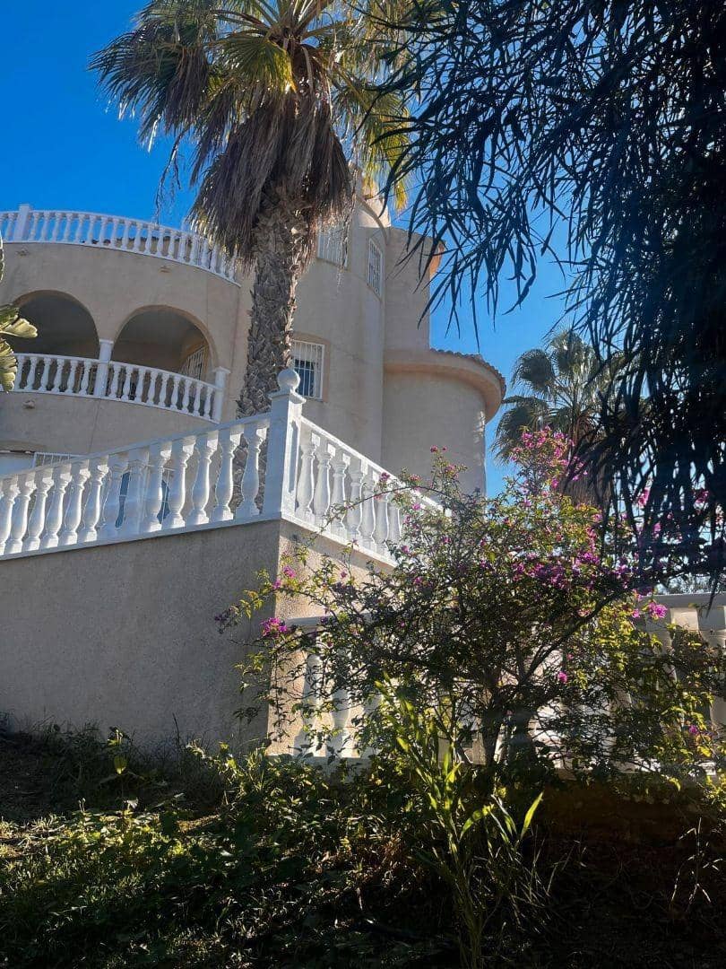 7 quarto Moradia para venda em La Marquesa com piscina - 525 000 € (Ref: 9690768)