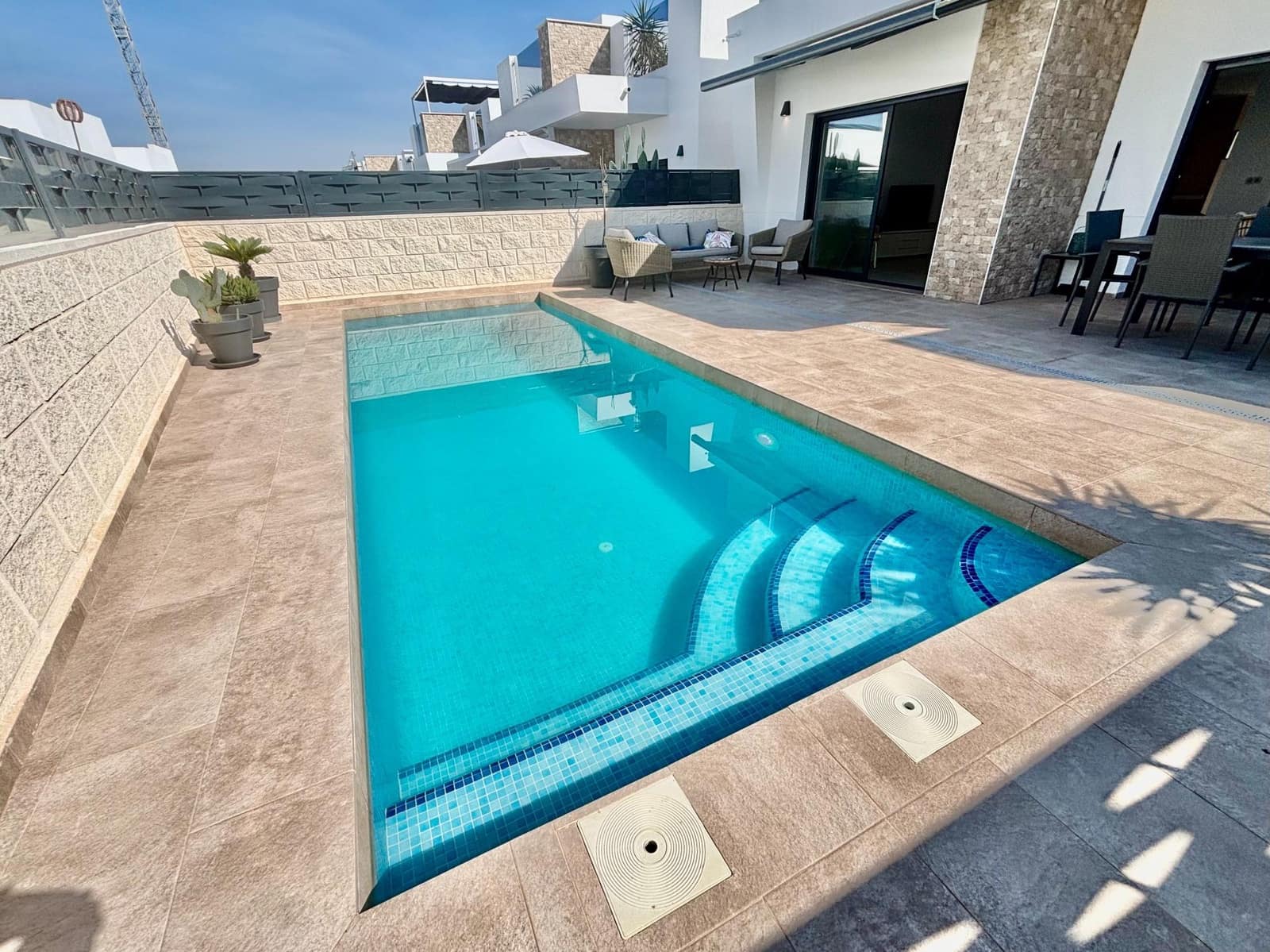 3 Zimmer Villa zu verkaufen in Benijofar mit Pool - 429.500 € (Ref: 9690771)